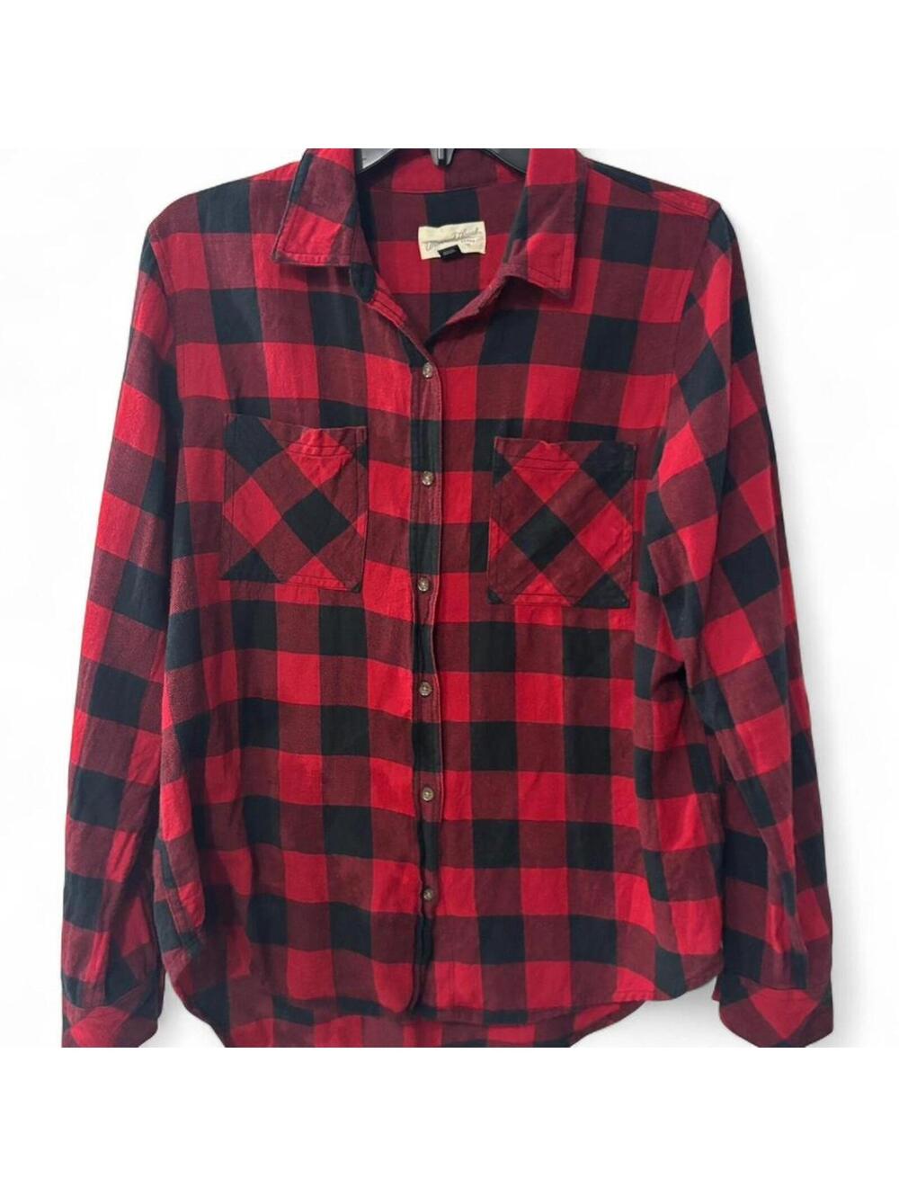 Universal Thread Red Black Buffalo Plaid Flannel Button Up Medium